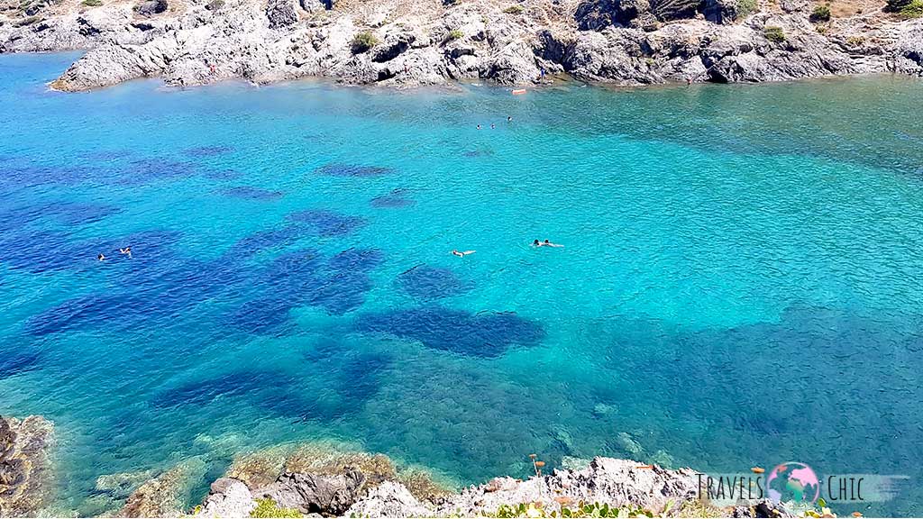 Aguas turquesas Cala Tamariua Costa Brava