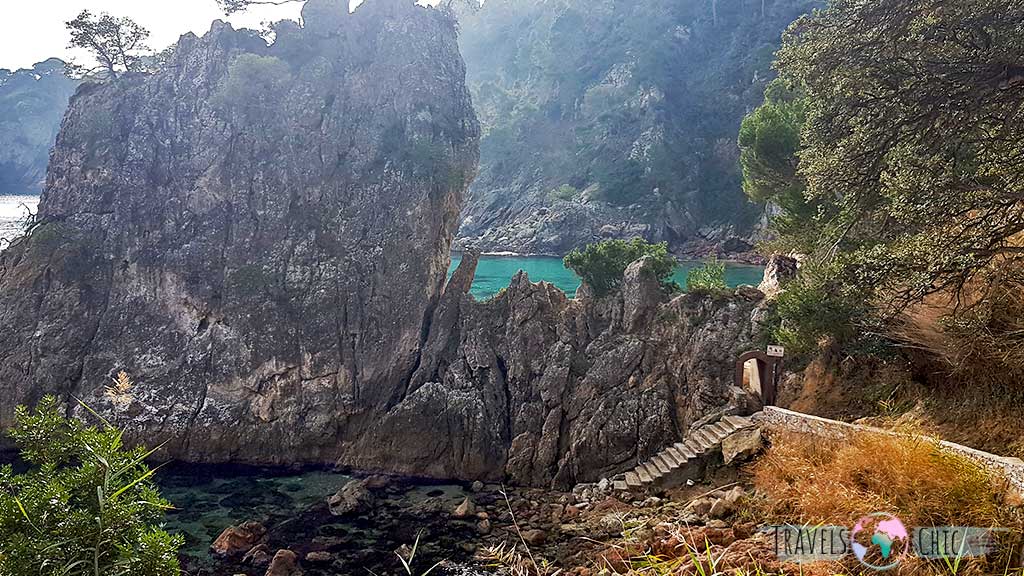 Acceso a Cala El Golfet