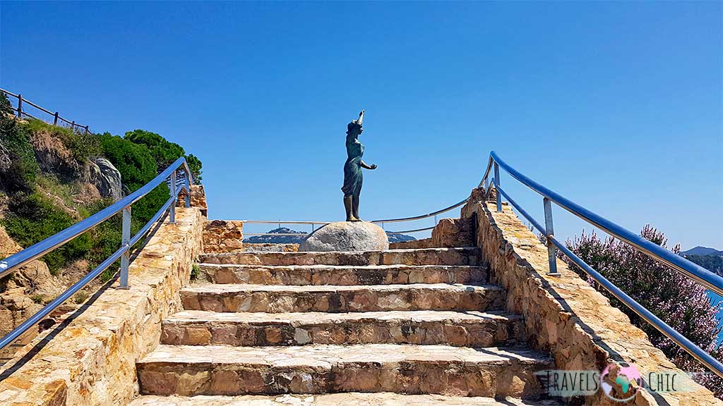 Estatua Dona Marinera Lloret de Mar