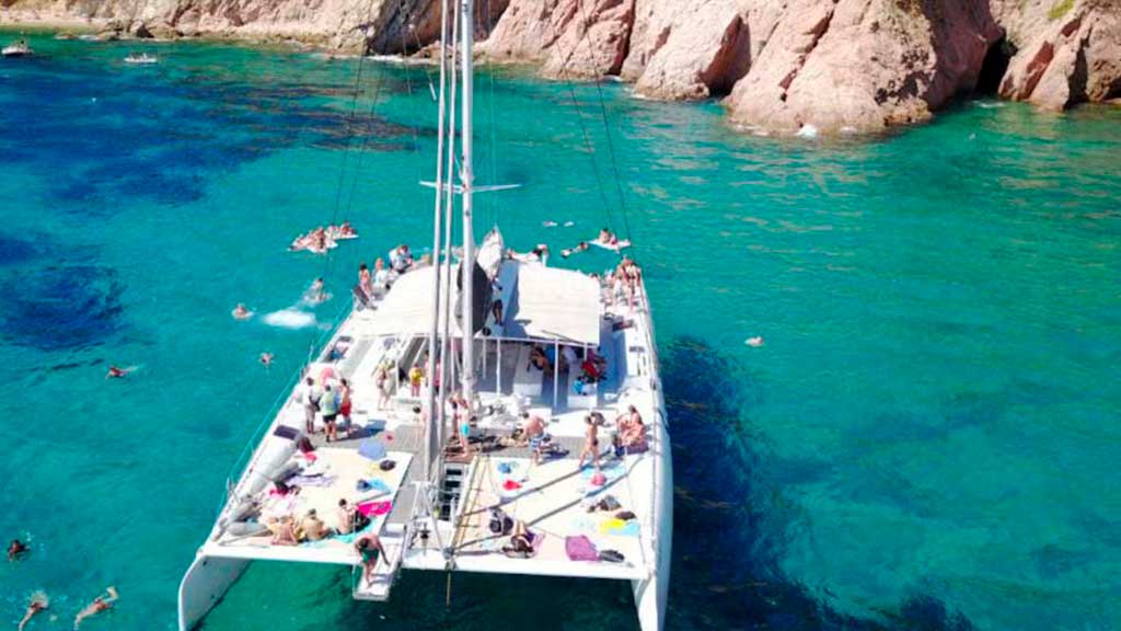 Excursiones en barco costa brava