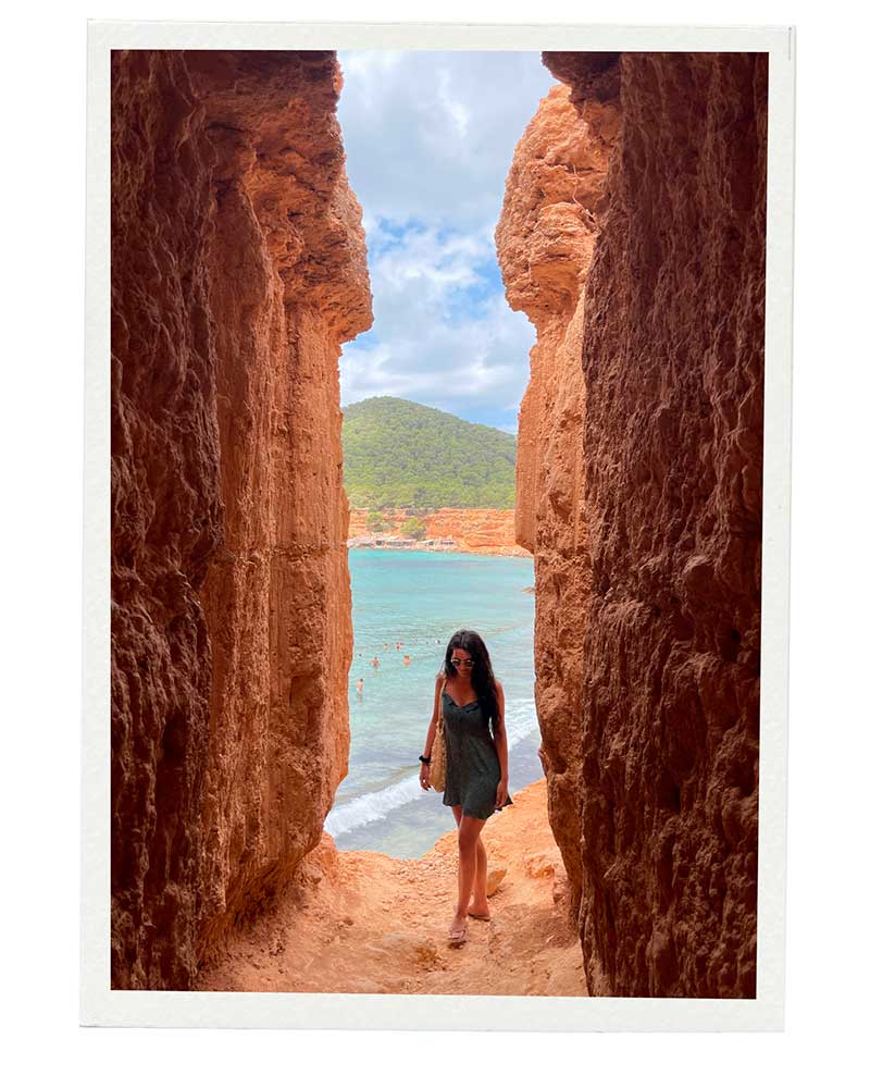 Cristina Travels Chic