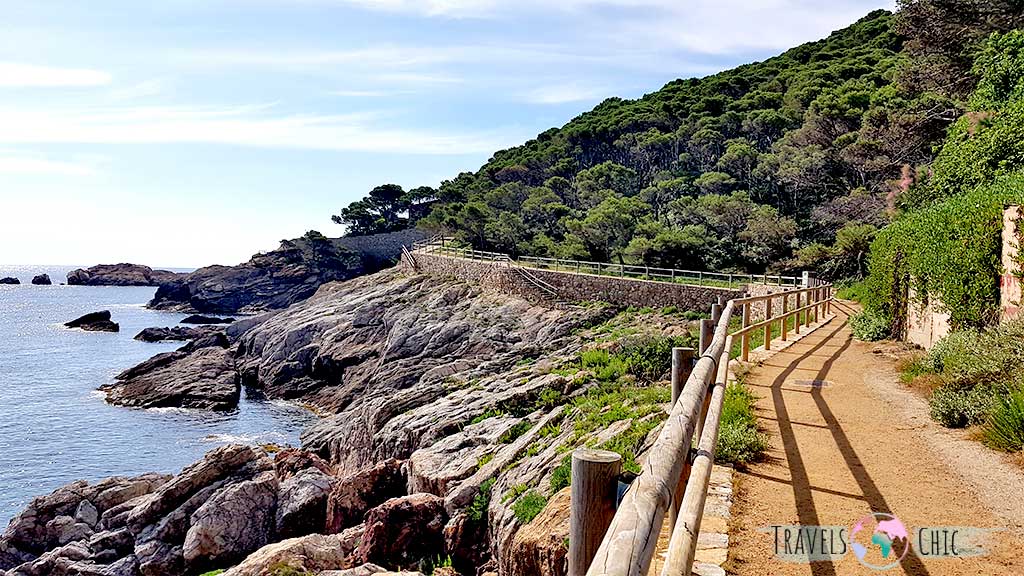 Sendero que recorrer en Begur