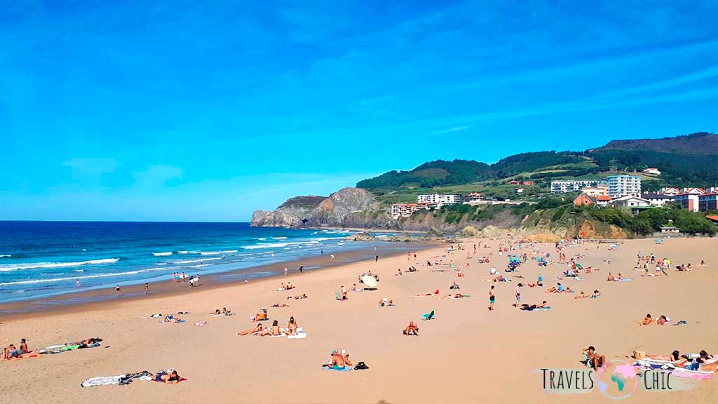 Playa de Bakio, una de las playas que visitar en tu ruta por el país vasco